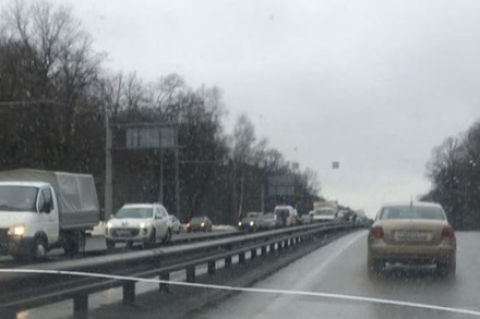 В Москве в результате ДТП с участием восьми машин погиб человек