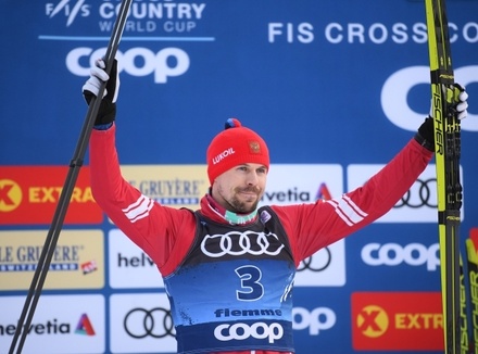 Сергей Устюгов занял второе место в масс-старте классическим стилем на Tour de ski
