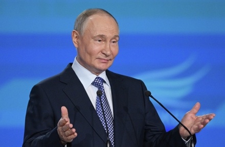 Владимир Путин подписал пакет законов в сфере безопасности