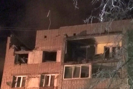 Угроза обрушения конструкции дома в Вологде после взрыва газа сохраняется