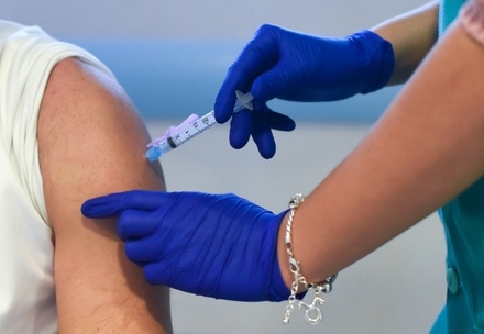 Депутат Тумусов заявил о возможности России производить вакцины от оспы и кори