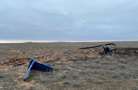 Спасатели нашли обломки разбившегося вертолёта под Астраханью