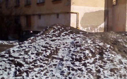 Власти Вологды сочли нормальной майскую проверку уборки снега