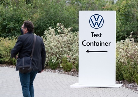 Volkswagen заявил о готовности догнать и обогнать Tesla
