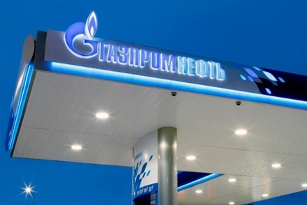 «Коммерсантъ» сообщает о расследовании хищения 2 млрд рублей у «Газпром нефти»