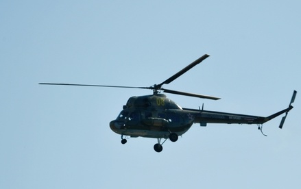 Вертолёт Ми-2 выполнил аварийную посадку в Красноярском крае
