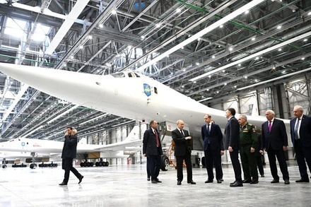 Владимир Путин прибыл на Казанский авиазавод для полёта на Ту-160М