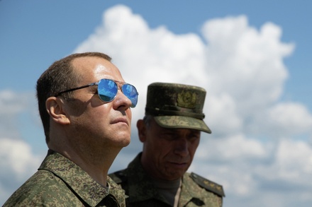 Дмитрий Медведев назвал условие начала мирных переговоров