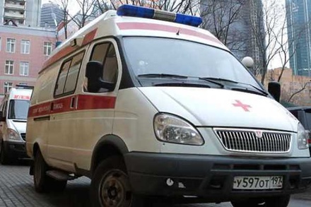 На северо-западе Москвы погибла упавшая с 20-го этажа дома школьница