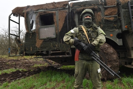 Военкор: масштабного наступления российских войск со стороны Донецка нет 