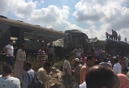 20 человек погибли, 50 ранены при столкновении поездов в Египте