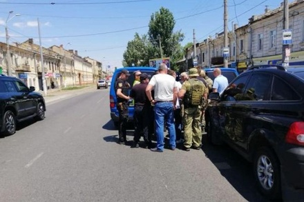 В Одессе задержали захватившего заложников в финансовом учреждении мужчину