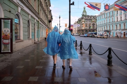«Водоканал Санкт-Петербурга» предупредил о возможных «фонтанах» на улицах из-за дождя