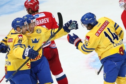 Сборная России по хоккею проиграла Швеции со счётом 4:5