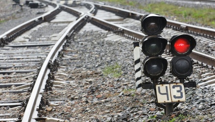 На Сахалине приостановили движение поездов