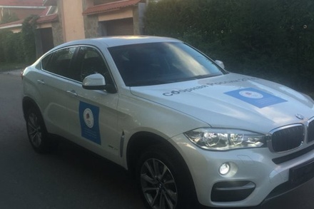 Продажу чемпионского BMW объяснили неумением владельца водить авто