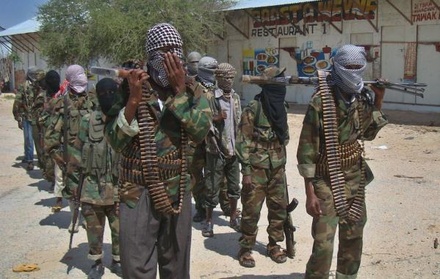 Напавшие на отель в столице Сомали захватили заложников