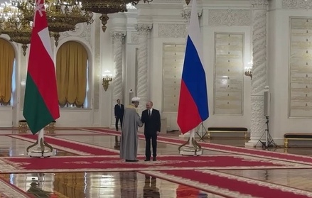 Султан Омана прибыл в Кремль на переговоры с Владимиром Путиным