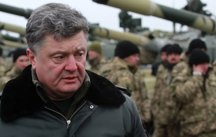 Порошенко: Украина нуждается в помощи Запада для повышения боеспособности