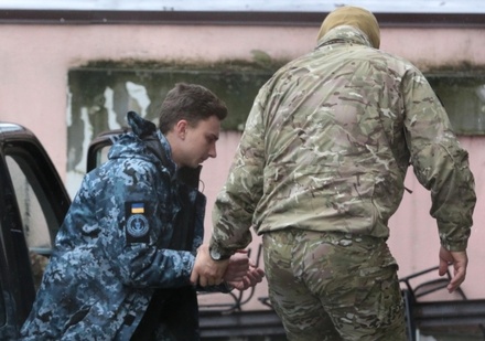Срок следствия по делу арестованных украинских моряков продлён до 25 мая