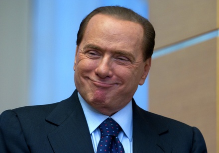 СМИ сообщили о получении Берлускони наследства от бывшей секретарши