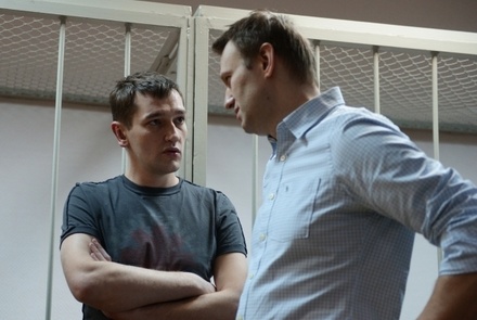  ЕСПЧ признал нарушения в суде над братьями Навальными по делу Yves Rocher
