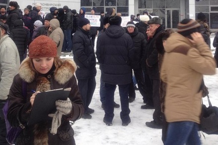 На акцию КПРФ в поддержку дальнобойщиков в Новосибирске пришли более 100 человек
