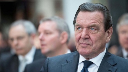 Герхард Шрёдер не откажется от намерения войти в совет директоров «Роснефти»
