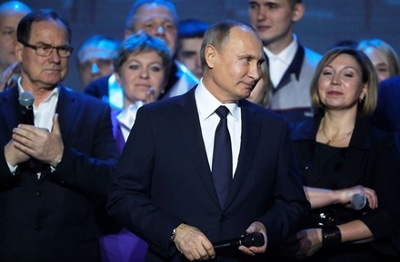 Владимир Путин официально объявил об участии в президентских выборах