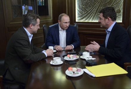Владимир Путин пообещал развивать институты демократии в России