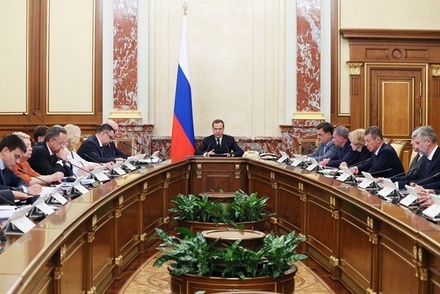 В правительстве ищут источники финансирования майского указа Путина