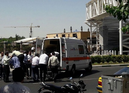 Число пострадавших при стрельбе в парламенте Ирана выросло до 8