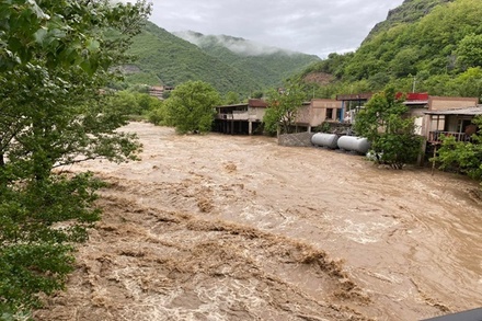 В МВД Армении сообщили об одном погибшем из-за наводнения на севере страны