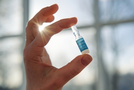 Минздрав выдал постоянное регистрационное удостоверение вакцине «Конвасэл»