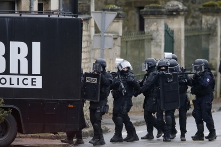 Подозреваемыми в подготовке терактов во Франции руководило «Исламское государство»
