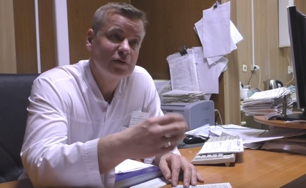 Новосибирский минздрав опроверг сообщения об увольнении врача из-за жалоб на зарплату