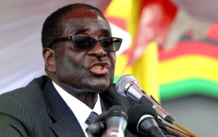 СМИ анонсировали специальное телеобращение президента Зимбабве