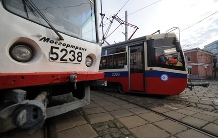 Власти Москвы обещают восстановить движение трамваев к вечеру