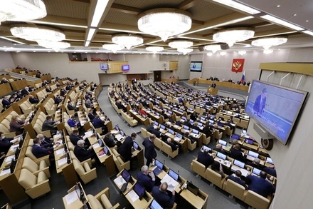 В «Единой России» опровергли слова Жириновского о планах досрочно распустить Госдуму