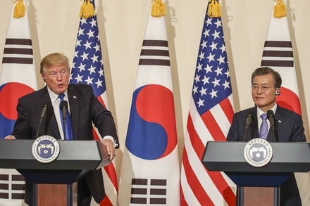 Трамп обсудил с президентом Южной Кореи вероятность выхода КНДР из переговоров