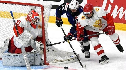 Женская сборная Финляндии впервые в истории победила на чемпионате мира по хоккею