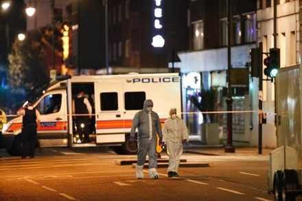Неизвестный устроил резню в центре Лондона