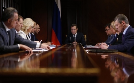 Дмитрий Медведев призвал нефтяные компании «не проявлять эгоизм»