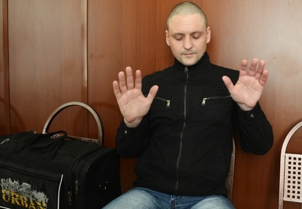 Адвокат не рассчитывает на досрочное освобождение Удальцова вслед за Развозжаевым