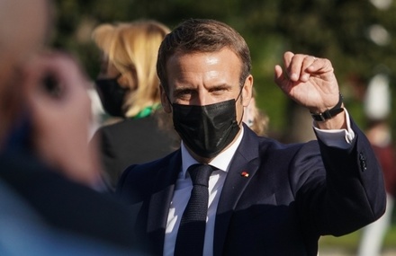 Президент Франции объявил о смягчении антикоронавирусных мер