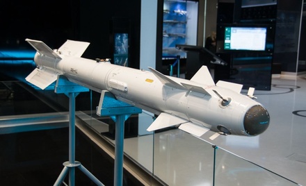 Военный эксперт раскрыл особенности действия новой ракеты класса «воздух-воздух»