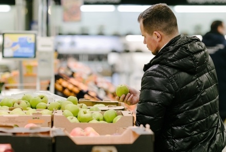 Социолог объяснил снижение уровня потребления в России высокой инфляцией