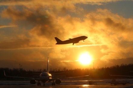 В московских аэропортах отменили 20 рейсов и задержали 10