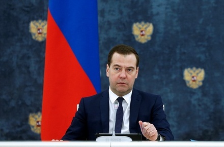 Премьер-министр России приказал учредить комиссию по помощи Донбассу