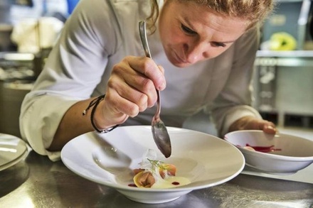 Жительница Словении признана лучшим в мире шеф-поваром среди женщин